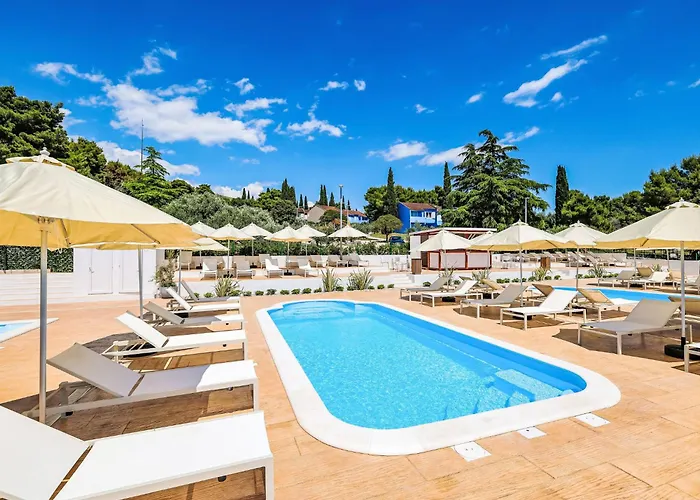 Apartment Medena-3 By Interhome Trogir